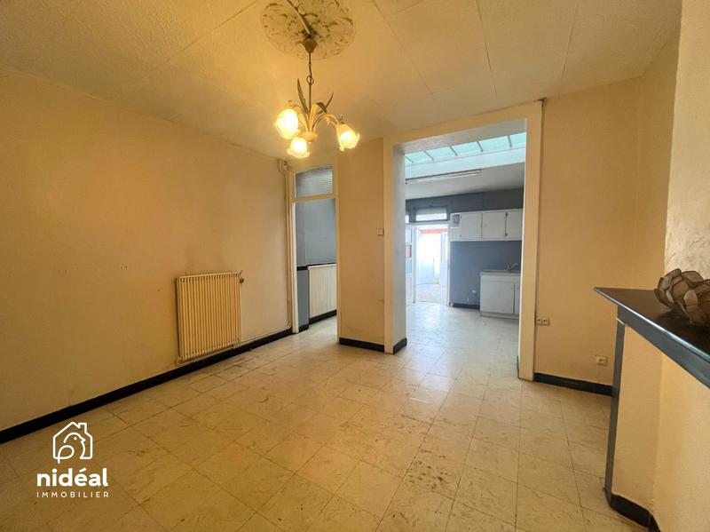 Maison - 90 m² - 5 pièces