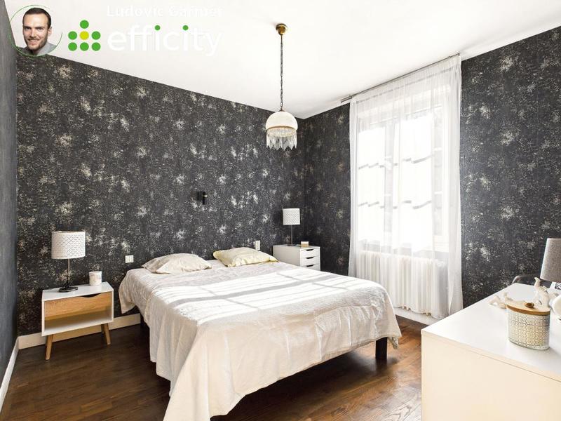 Maison - 92 m² - 5 pièces