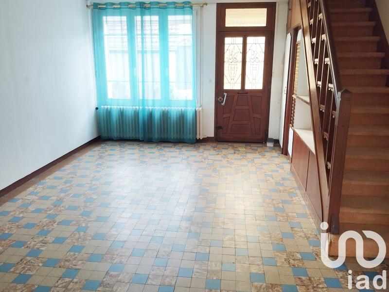 Maison - 305 m² - 10 pièces