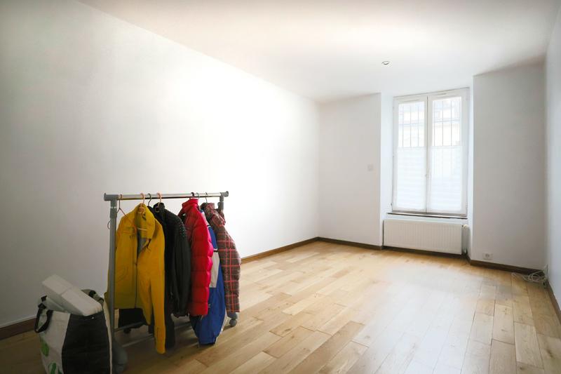 Maison - 187 m² - 8 pièces