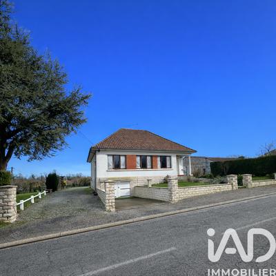 Maison - 104 m² - 6 pièces