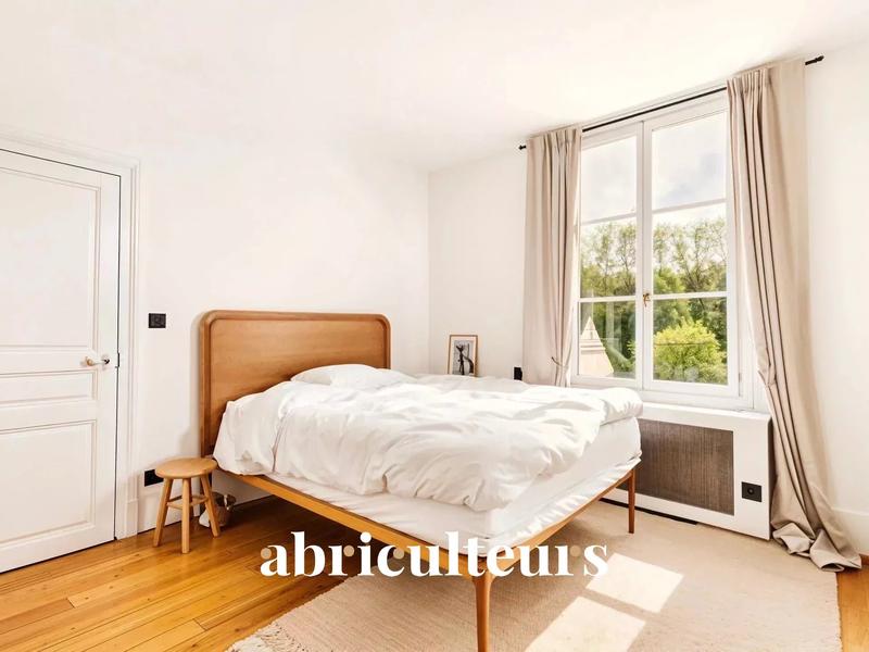 Maison - 152 m² - 7 pièces