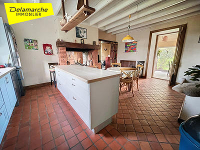 Maison - 208 m² - 9 pièces