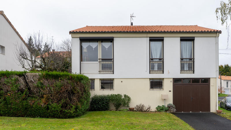 Maison - 105 m² - 5 pièces