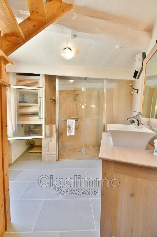 Maison en pierre - 80 m² - 4 pièces