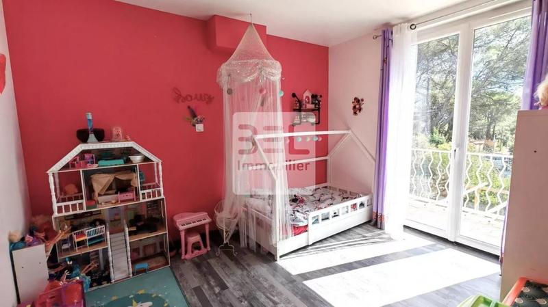 Villa - 147 m² - 7 pièces