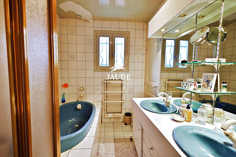 Maison - 165 m² - 6 pièces