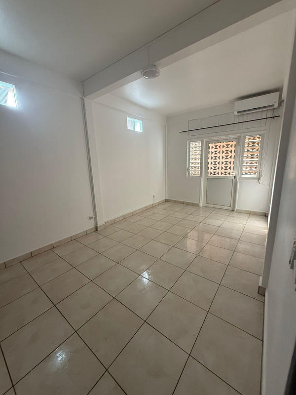 Appartement - 128 m² - 5 pièces