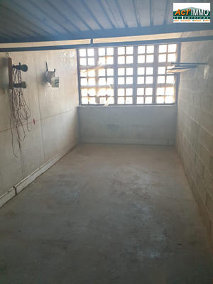 Parking / Garage - 14 m²