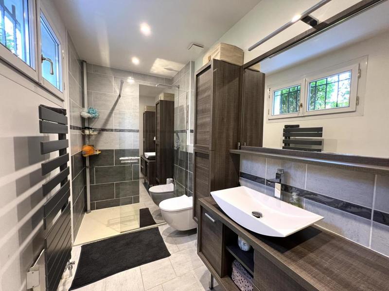 Maison - 162 m² - 7 pièces