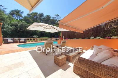 Maison - 145 m² - 5 pièces