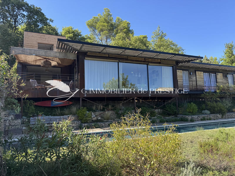 Villa - 200 m² - 5 pièces