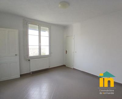 Maison - 60 m² - 3 pièces