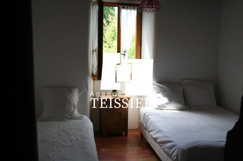 Maison - 204 m² - 8 pièces