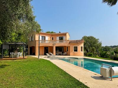 Villa - 350 m² - 9 pièces