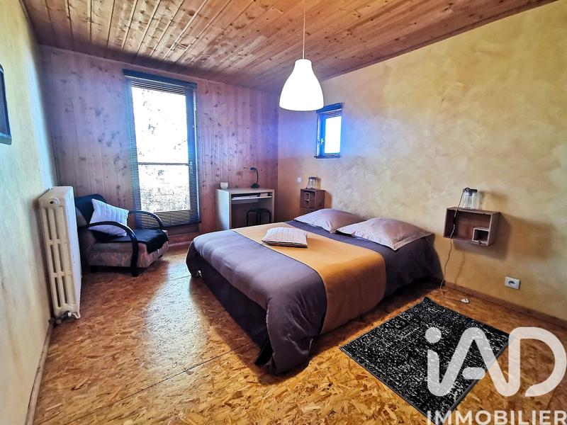 Maison - 170 m² - 8 pièces