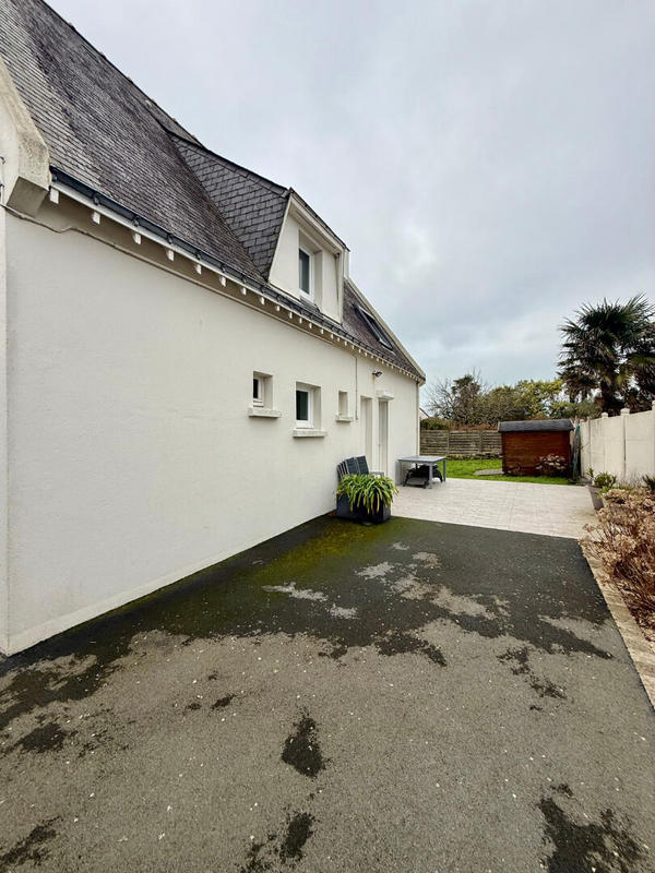 Maison - 121 m² - 8 pièces