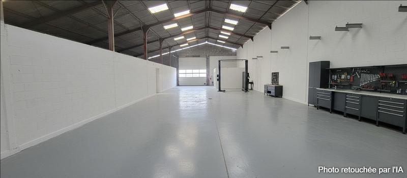 Maison ancienne - 550 m² - 2 pièces