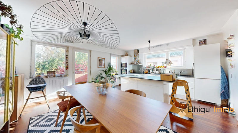 Maison - 127 m² - 4 pièces