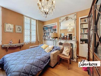 Maison de village - 200 m² - 8 pièces