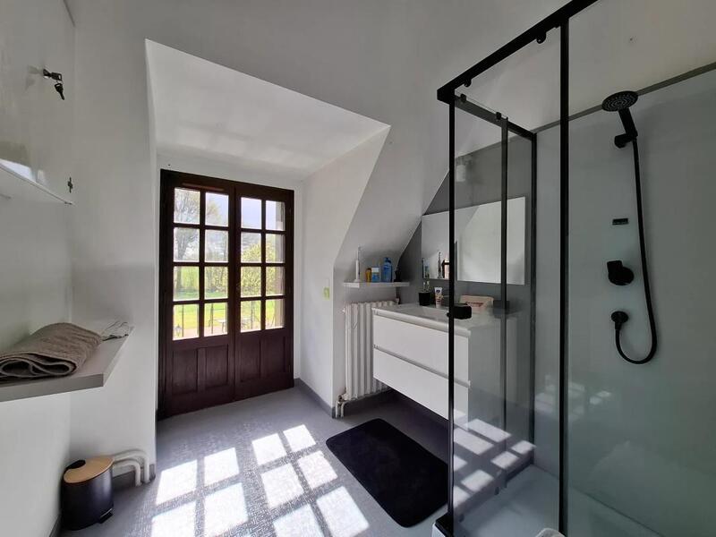 Maison - 161 m² - 8 pièces