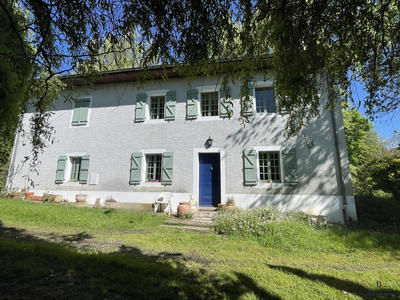 Maison - 190 m² - 7 pièces