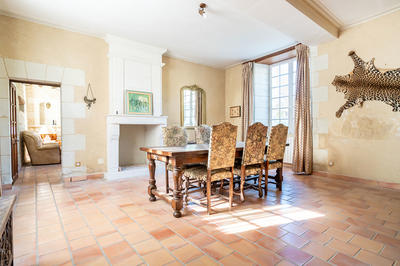 Maison - 304 m² - 10 pièces