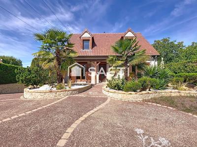 Maison - 137 m² - 5 pièces