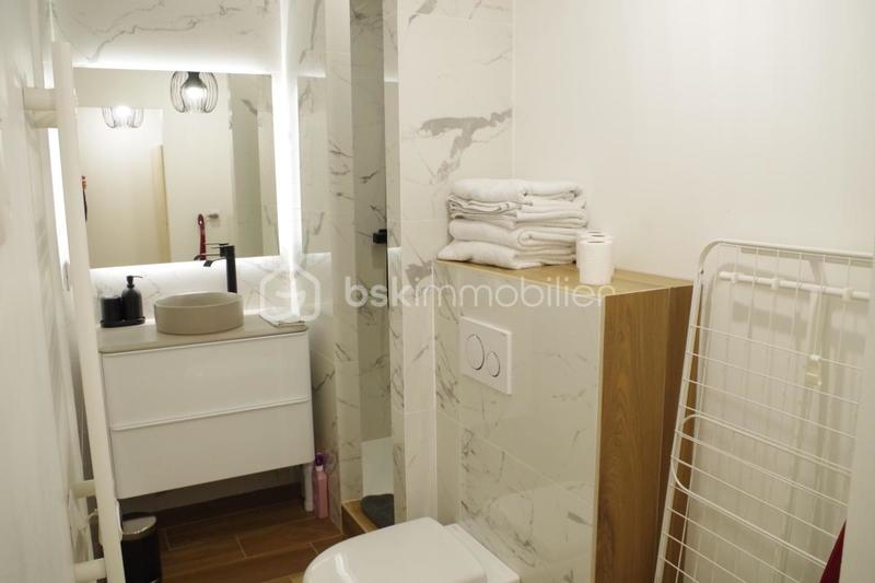 Local commercial - 92 m² - 4 pièces