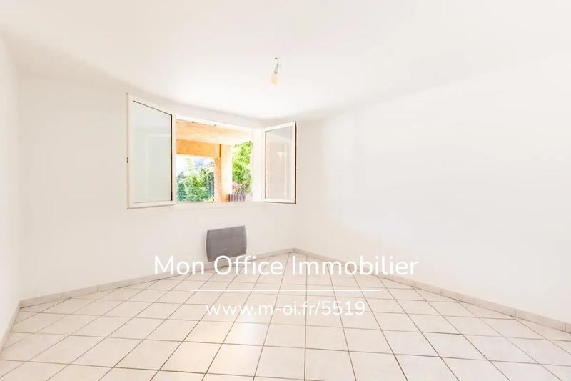 Appartement - 77 m² - 3 pièces