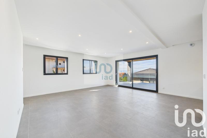 Appartement - 77 m² - 3 pièces