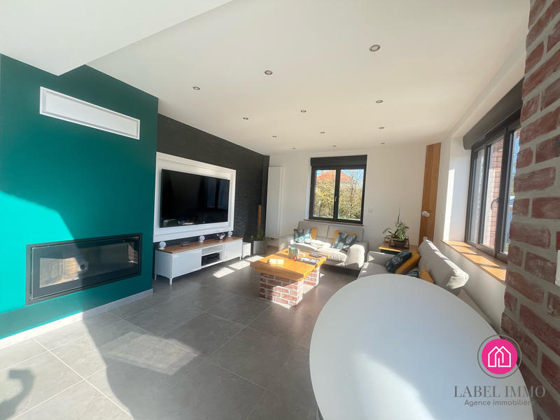 Maison - 230 m² - 6 pièces