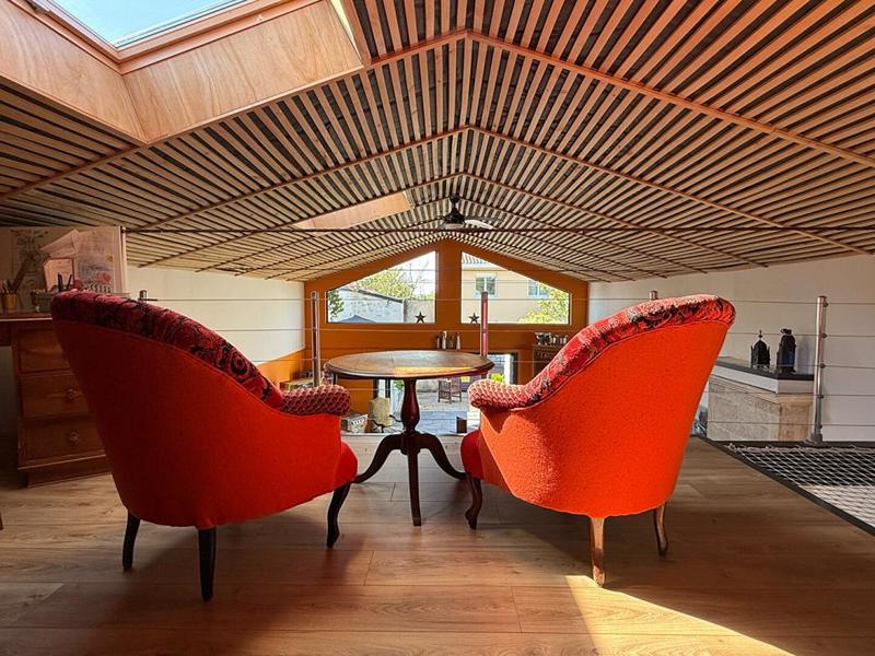 Maison - 249 m² - 5 pièces