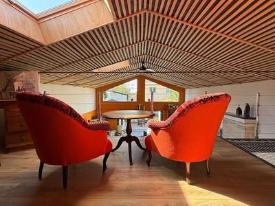 Maison - 249 m² - 5 pièces