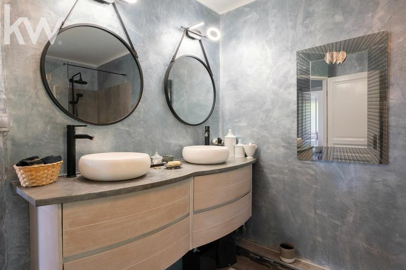 Maison - 185 m² - 7 pièces