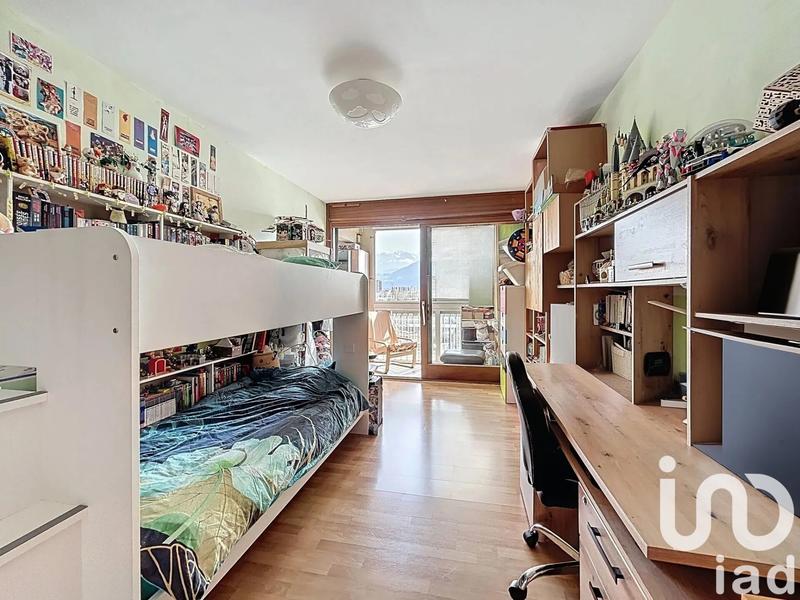 Appartement - 93 m² - 4 pièces