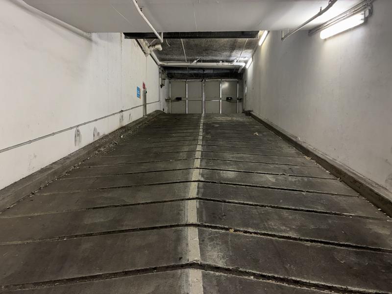 Parking / Garage - 13 m²