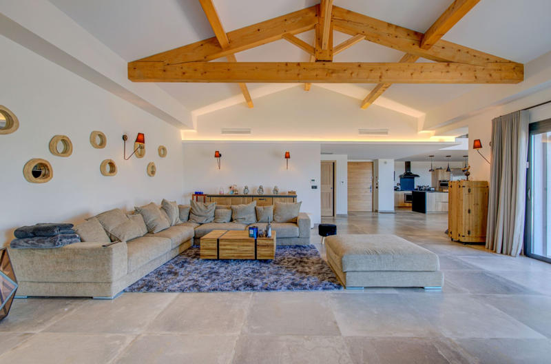 Maison - 500 m² - 6 pièces