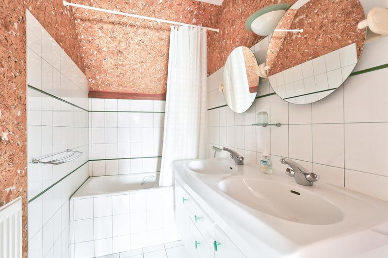 Maison traditionnelle - 140 m² - 7 pièces