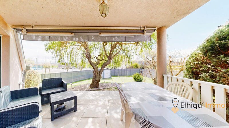 Maison - 156 m² - 8 pièces