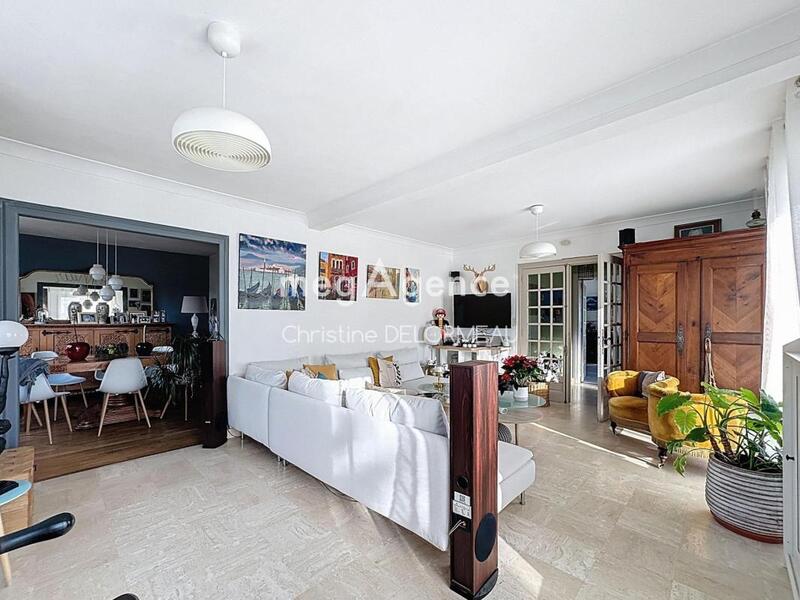 Maison traditionnelle - 170 m² - 7 pièces