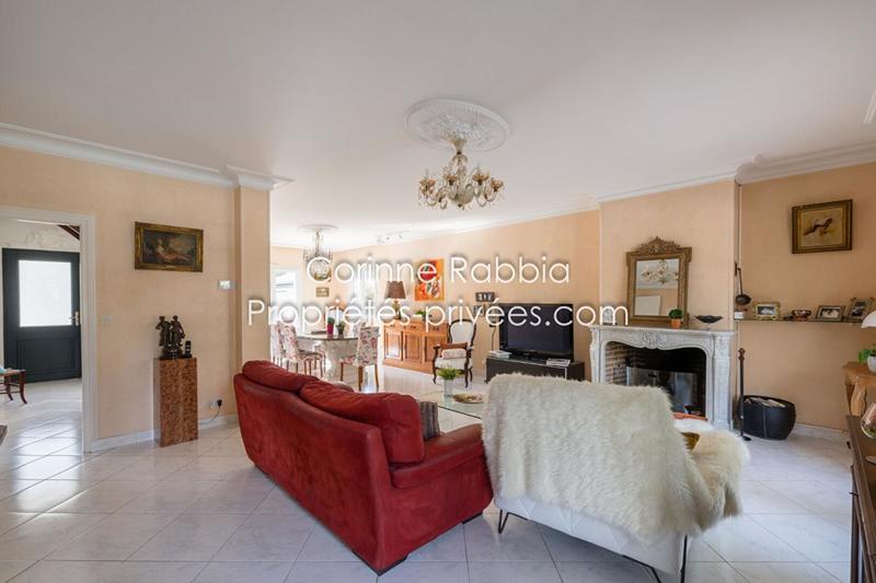 Maison - 190 m² - 8 pièces