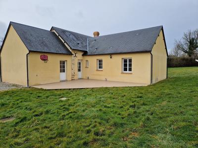 Maison - 92 m² - 4 pièces