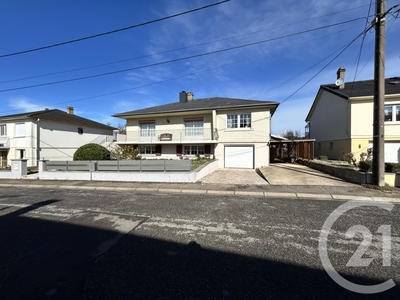 Maison - 141 m² - 7 pièces