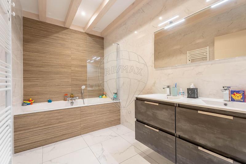 Maison - 133 m² - 5 pièces