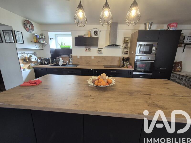 Maison - 130 m² - 5 pièces