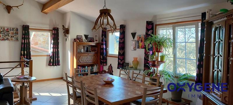 Maison - 140 m² - 5 pièces