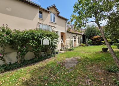 Maison - 191 m² - 9 pièces