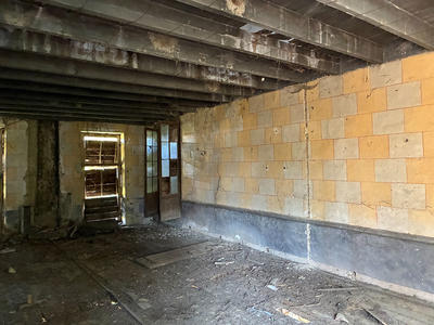 Maison - 250 m² - 7 pièces