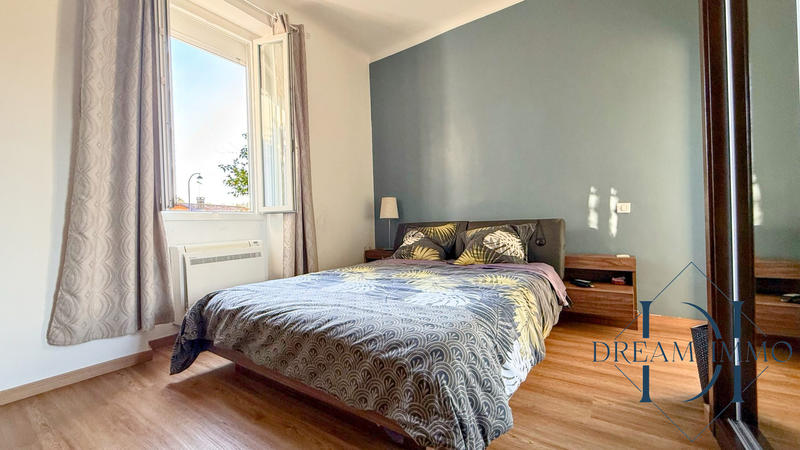 Maison - 180 m² - 6 pièces